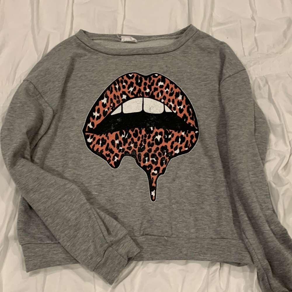 Grey Sweater With Lip Design